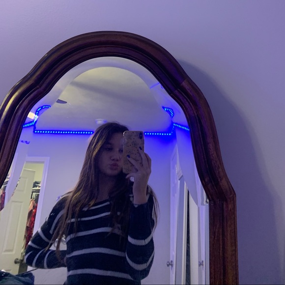 american eagle black and white striped sweater - Picture 1 of 3